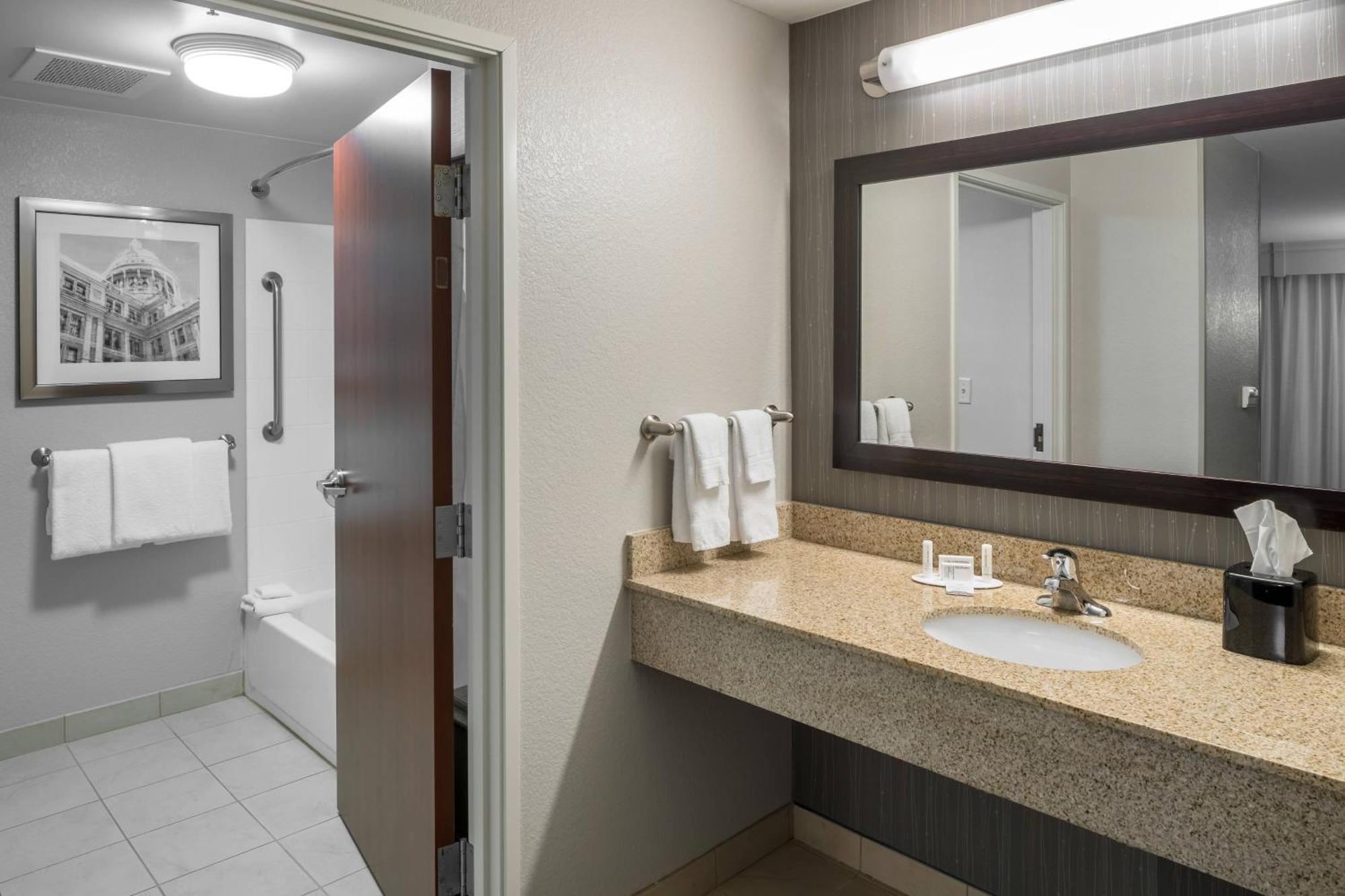 Courtyard By Marriott Austin Parmer Tech Ridge Εξωτερικό φωτογραφία